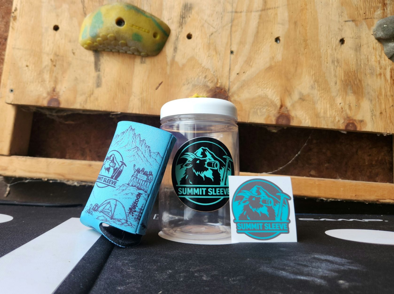 SUMMIT SLEEVE V1
